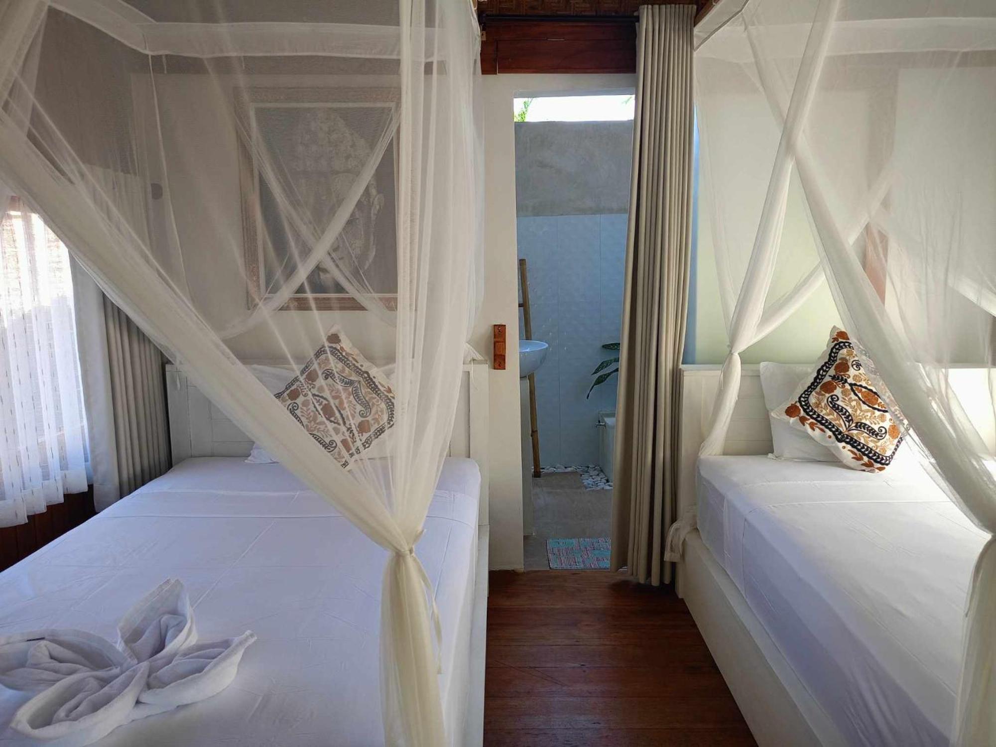 Bintang Tiga Bungalows Гили Еър Екстериор снимка