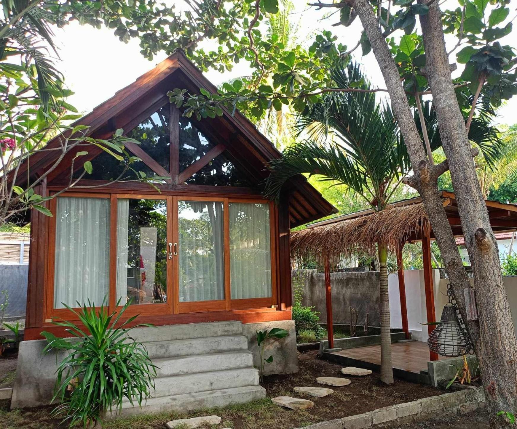 Bintang Tiga Bungalows Гили Еър Екстериор снимка