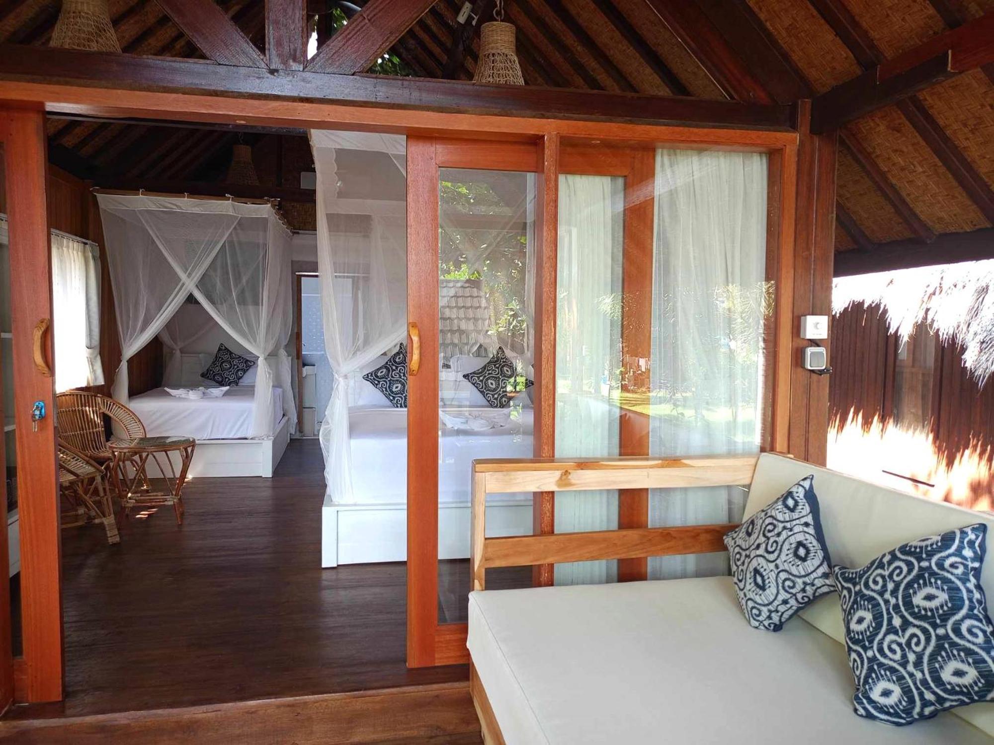 Bintang Tiga Bungalows Гили Еър Екстериор снимка