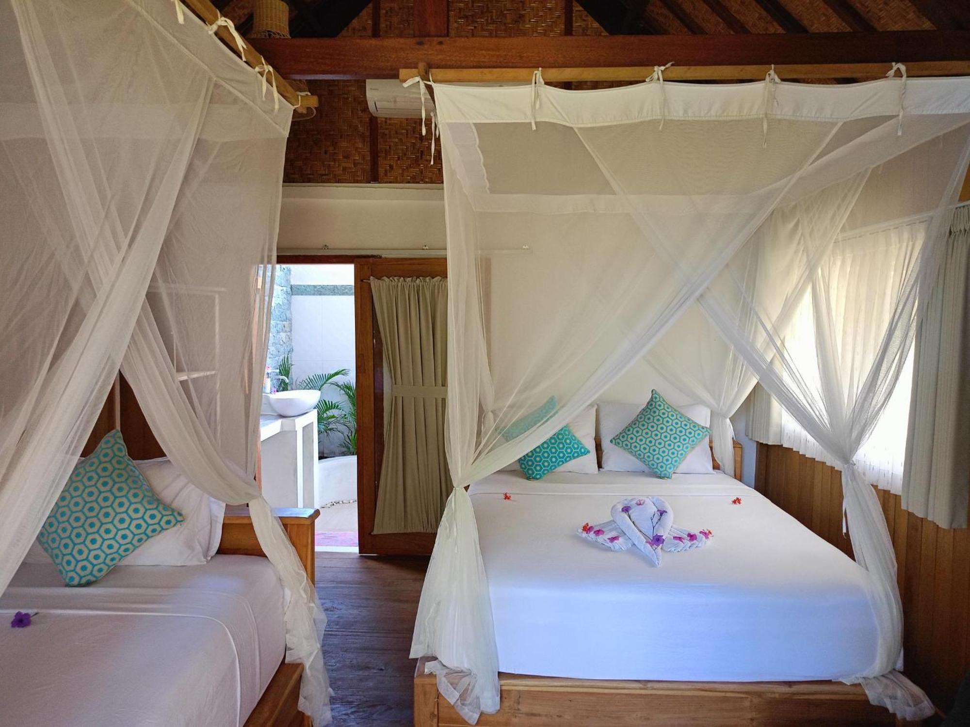 Bintang Tiga Bungalows Гили Еър Екстериор снимка